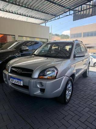 HYUNDAI TUCSON 2.0 MPFI GL 16V 142CV 2WD GASOLINA 4P MANUAL